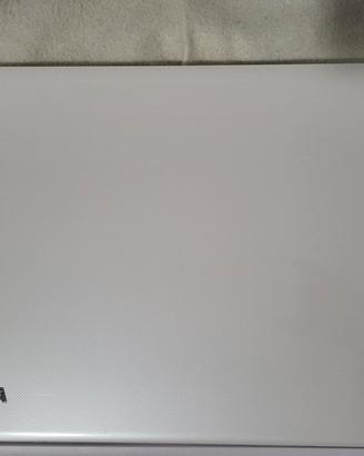 NOTEBOOK  Toshiba Core I7, RAM  12 GB, SSD  250 GB