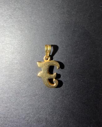Ciondolo lettera oro 18kt