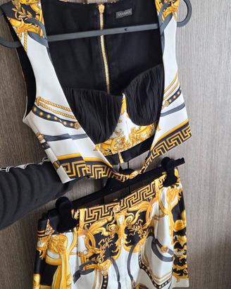 Set Completo Versace Top e Shorts in Seta