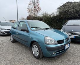 Renault Clio 1.2 16V cat 3 porte Confort Authentiq