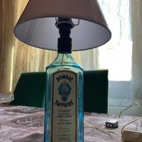 Lampada con bottiglia