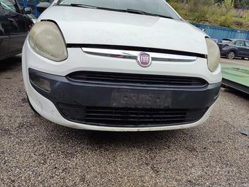 Paraurti anteriore FIAT GRANDE PUNTO del 2011