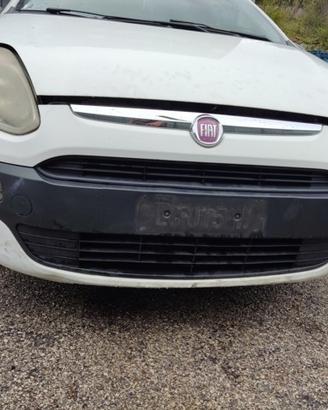 Paraurti anteriore FIAT GRANDE PUNTO del 2011