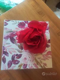 Rose rosse artificiali