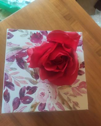 Rose rosse artificiali