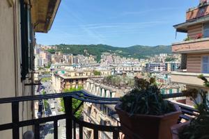 2 LOCALI A GENOVA