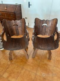 Coppia di sedie in legno artigianali