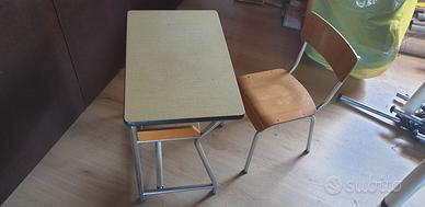 tavolino scuola con sedia