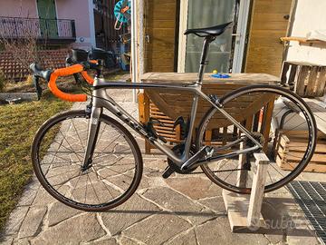 Bici da corsa carbonio Trek Emonda (taglia M)