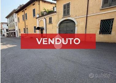 CASA SEMINDIPENDENTE A MANERBIO
