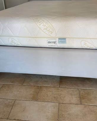 Letto matrimoniale contenitore