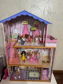 Casa delle Barbie in legno