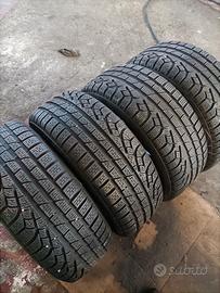 Gomme invernali 215/50/17