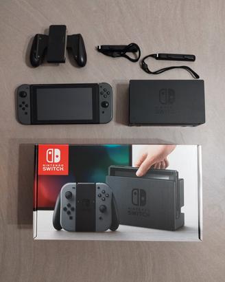 Nintendo switch Completa di accessori 
