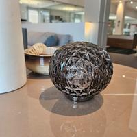 Lampada Kartell modello Planet mini a batteria