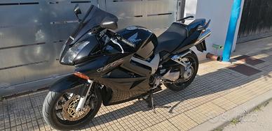 Honda Vfr 800 vtec 