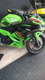 Kawasaki Ninja 500 SE 2024