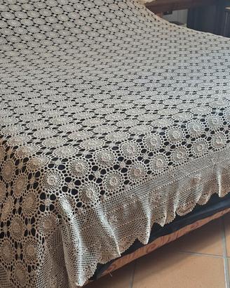Coperta bianca uncinetto matrimoniale
