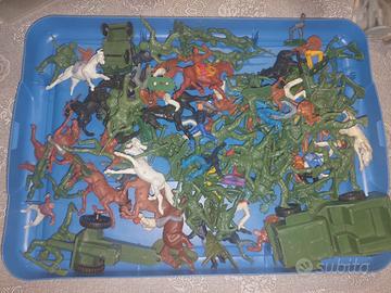 SOLDATINI LOTTO 1:32 E MEZZI MILITARI