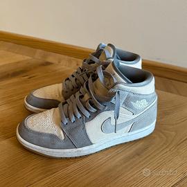 Jordan 1 Mid beige e grigie