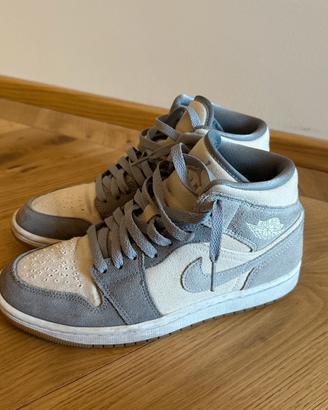 Jordan 1 Mid beige e grigie