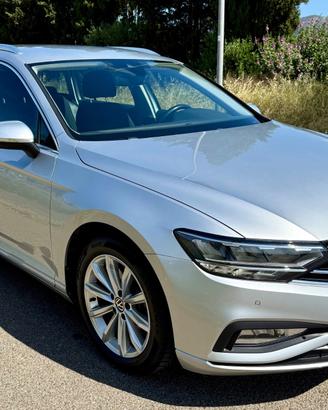 Volkswagen Passat Variant 2.0 TDI SCR EVO DSG Exec