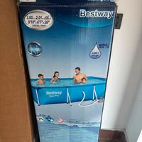 Piscina rigida per giardino