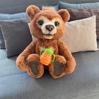 Hasbro FurReal - Cubby, il mio Orsetto Curioso