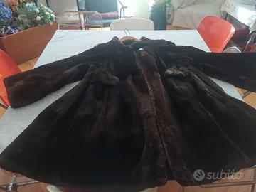 Pelliccia di castoro lontrato