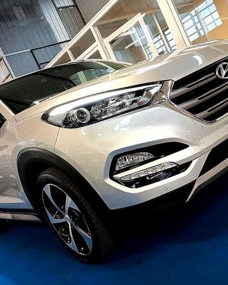 Hyundai TUCSON 1.7 CRDI XPOSSIBLE 19" CAMERA *CAM