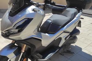 HONDA ADV 350