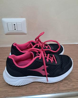 Sneakers Diadora Nere e Rosa - Taglia 37
