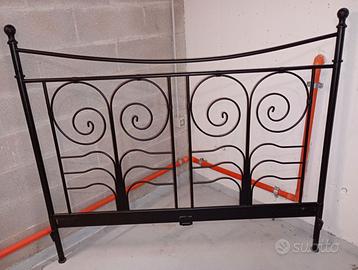 Testiera letto Ikea in ferro nero
