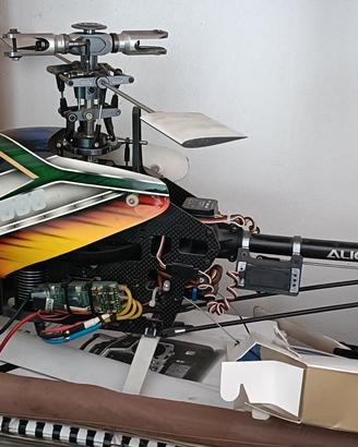elicottero radiocomandato T-REX500