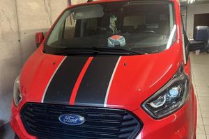 Ford tourneo custom