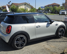 Mini Cooper D adatta NEOPATENTATI