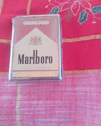 porta sigarette vintage con accendino 