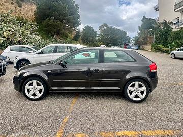 AUDI A3 2.0 FSI