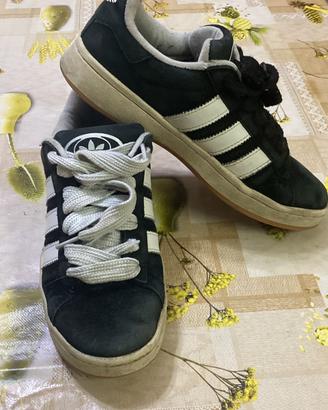 Scarpe Adidas campus anni 2000 nere e bianche 00s