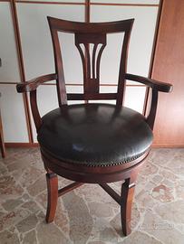 Sedia di legno e pelle da studio