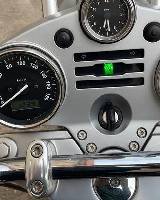 Bmw r1200c montauk