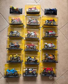 Collezione modellini moto da competizione 
