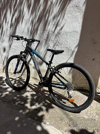 Mountain Bike Rockrider ST 100 27,5