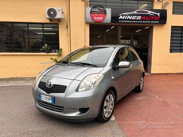 Toyota Yaris Anno 2006 1.0 Benzina 3 porte Sol