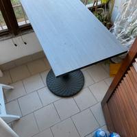 Tavolino da balcone o giardino