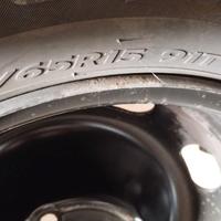 Pneumatici invernali con cerchio 195/65 R15