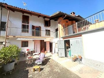 CASA SEMINDIPENDENTE A LAURIANO