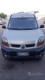 Renault kangooo preparato per trasporto cani