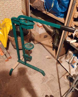 Tappatrice a colonna (tappi sughero e sintetici)