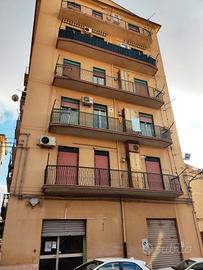 Loc. comm 50 mq in Via Generale Cascino n. 15